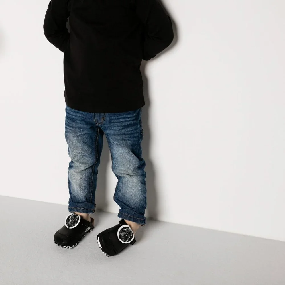 Birkenstock Kid's Birko-Flor Kay Hulk Star Wars Darth Shoes Black … - Picture 3 of 8